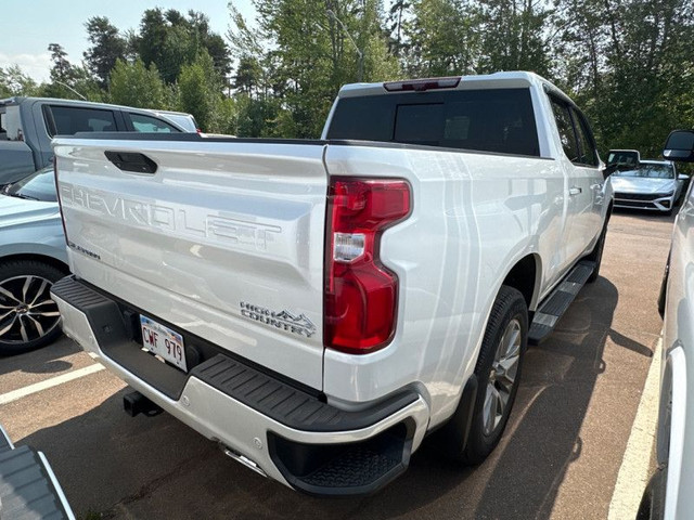 2021 Chevrolet Silverado 1500 High Country - Certified - $379 B/ in Cars & Trucks in Moncton - Image 4