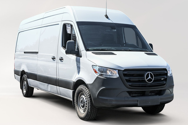 2022 Mercedes-Benz Sprinter Cargo Van Diesel*platform 170*Haute  in Cars & Trucks in City of Montréal - Image 3