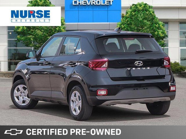 2022 Hyundai Venue Essential in Cars & Trucks in Oshawa / Durham Region - Image 4