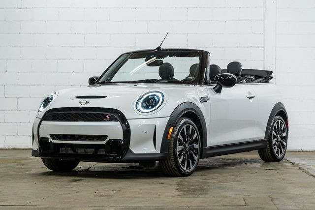 2024 MINI Convertible Cooper S | Premier+ Line 2.0 | Accès in Cars & Trucks in City of Montréal - Image 3