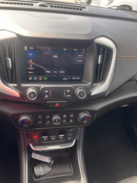 Engine: 4 Cylinder Engine 2.0L/122CI L/100Km City: 11.2 L/100Km Hwy: 9.0 Safety Equipment StabiliTra... (image 5)