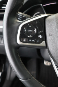 VÉHICULE AVEC UN TRES BAS MILLAGE!! A/C, GROUPE ELECTRIQUE, CAMERA DE RECUL, BLUETOOTH, SIEGES CHAUF... (image 8)