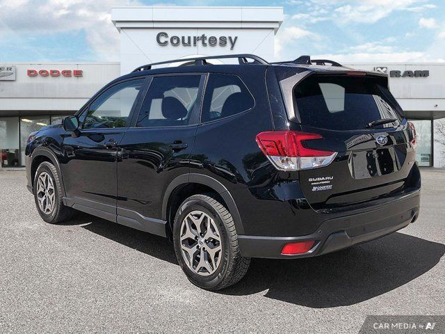 2024 Subaru Forester Touring | Apple/Andoid CarPlay in Cars & Trucks in Calgary - Image 4