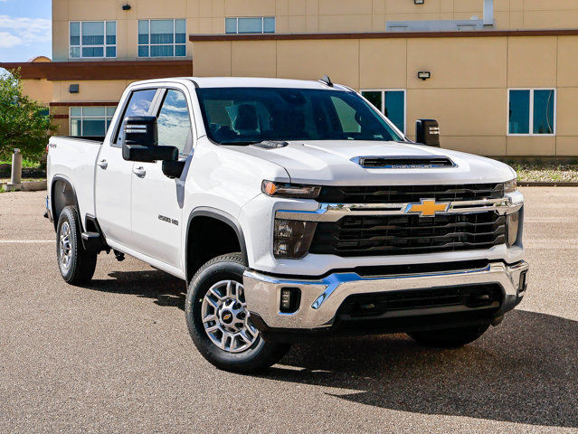 2025 Chevrolet Silverado 2500HD LT in Cars & Trucks in Strathcona County - Image 2