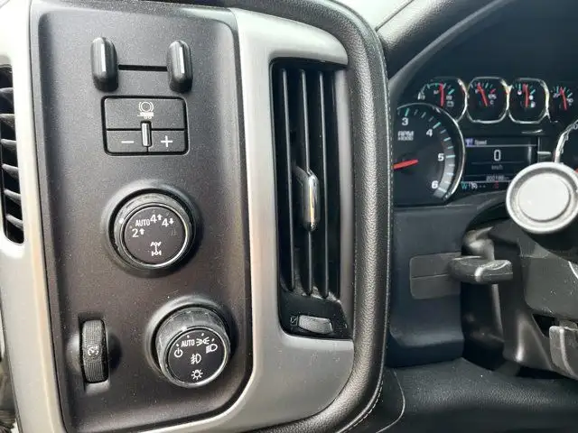 2017 GMC Sierra 1500 SLT in Cars & Trucks in Edmonton - Image 20