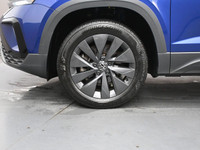 The 2024 Volkswagen Taos Comfortline is a stylish and practical compact SUV designed for modern driv... (image 3)