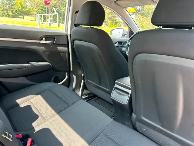 2020 Hyundai Elantra Preferred in Cars & Trucks in Markham / York Region - Image 18