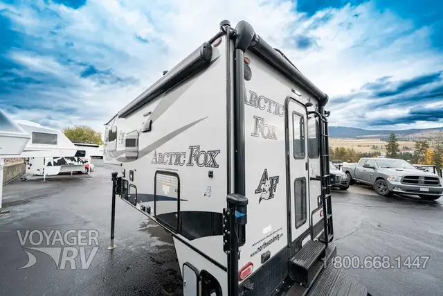 2021 Northwood Arctic Fox 990 in Travel Trailers & Campers in Kelowna - Image 4