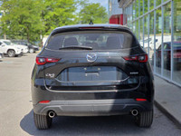 This AWD Mazda CX5 offers heated front seats, Keyless Entry/Start, Remote Engine Start, and Smart De... (image 8)
