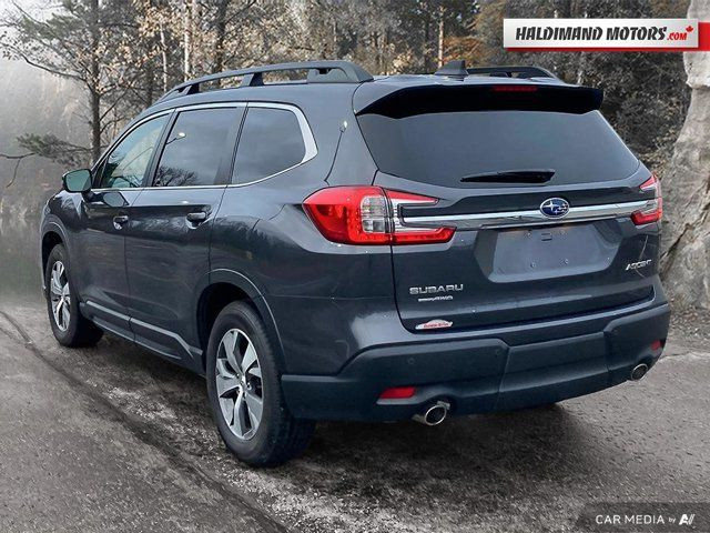 2023 Subaru Ascent Touring in Cars & Trucks in Hamilton - Image 3