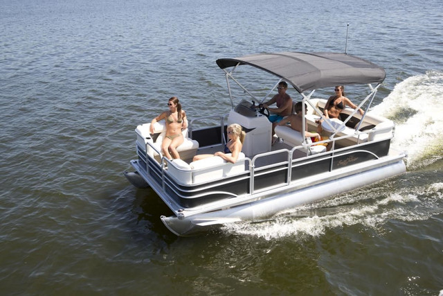 USED PONTOON  BOAT WANTED - WILL PAY TOP DOLLAR in Powerboats & Motorboats in Peterborough