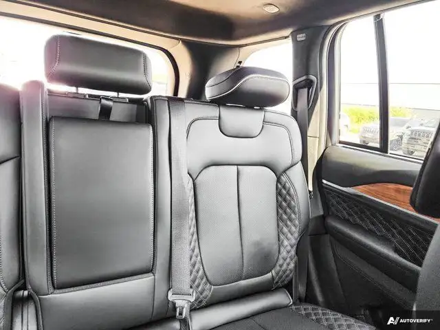 2022 Jeep Grand Cherokee 4xe Summit Reserve | Demo | Leather in Cars & Trucks in Guelph - Image 16