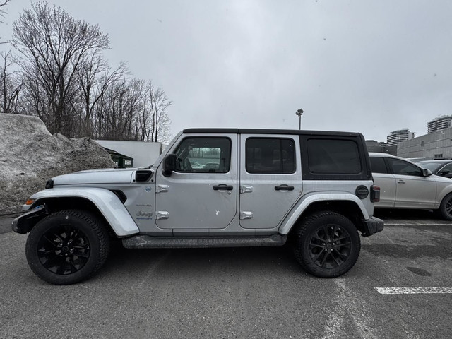 ***JEEP**WRANGLER**SAHARA**4XE**CUIR**TOIT DUR**PNEUS ÉTÉ ET HIV in Cars & Trucks in Laurentides - Image 4