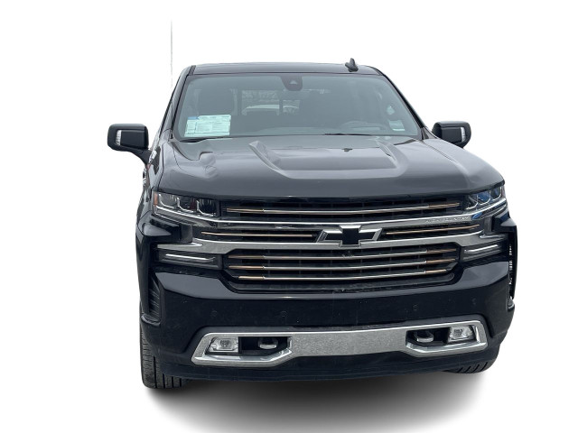 2022 Chevrolet Silverado 1500 LTD High Country AWD 4X4 CREW CAB  in Cars & Trucks in City of Montréal - Image 2