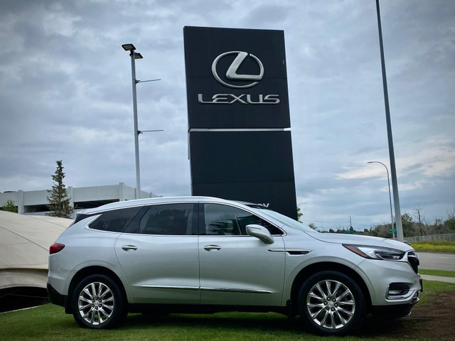 2018 Buick Enclave Essence in Cars & Trucks in Calgary - Image 2