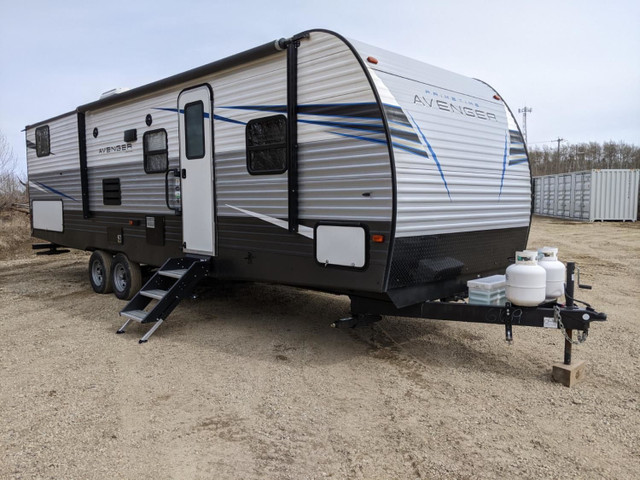 2021 Forest River 34 Ft T/A Travel Trailer Avenger in Travel Trailers & Campers in Edmonton - Image 3