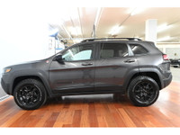 JEEP CHEROKEE TRAILHAWK ELITE 4X4, ENSEMBLE ÉLITE, TOIT PANORAMIQUE, SIÈGES VENTILÉ CHAUFFANT, VOLAN... (image 9)