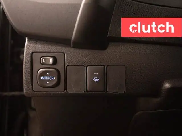 2017 Toyota Corolla LE w/ Heated Front Seats, Rearview Cam, Blue dans Autos et camions dans Ville de Toronto - Image 22
