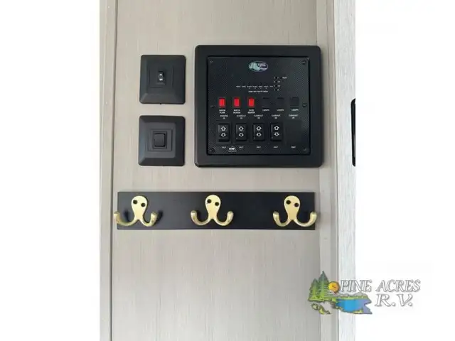 2024 Forest River RV Wildwood Heritage Glen 369BL in Travel Trailers & Campers in Truro - Image 32