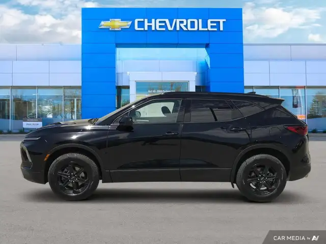 2024 Chevrolet Blazer LT Midnight Edition | Clean CARFAX in Cars & Trucks in Winnipeg - Image 5