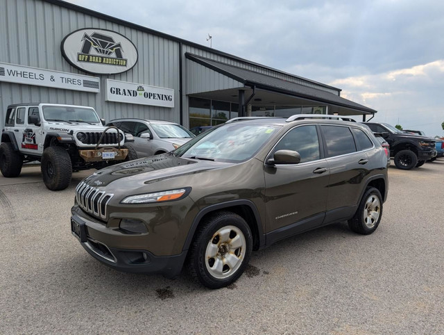 2015 Jeep Cherokee Limited in Cars & Trucks in London