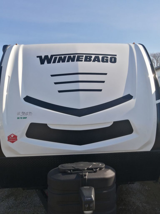 2025 WINNEBAGO Minnie 2326BH in Travel Trailers & Campers in London - Image 3