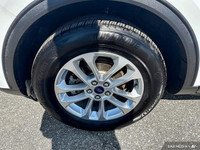 - ONE OWNER - HEATED CLOTH SEATS - NAVIGATION - ADAPTIVE CRUISE CONTROL - LANE KEEPING SYSTEM - PRE-... (image 9)