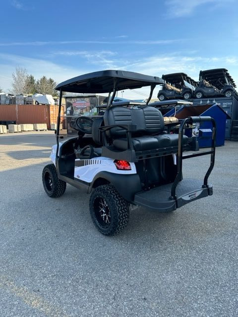 2018 CLUB CAR Tempo Alpha golf cart Lifted Premium Black seats in ATVs in Kitchener / Waterloo - Image 3