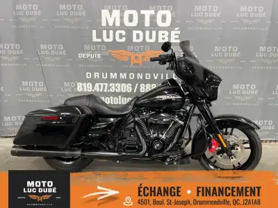 Harley-Davidson FLHX Street Glide 2017 31 813 KM MOTO CANADIENNE ALARME MOTEUR 107 MILWAUKEE EIGHT C...