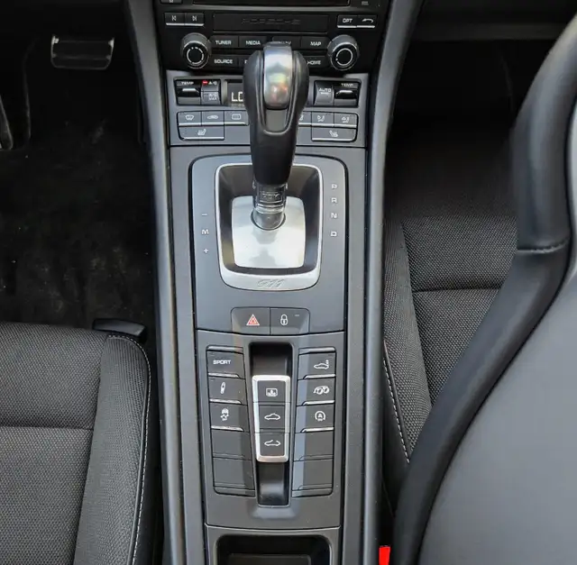 2019 Porsche 911 Carrera 4 **NO ACCIDENTS**LOW KMS**AWD**370H... in Cars & Trucks in Grande Prairie - Image 16