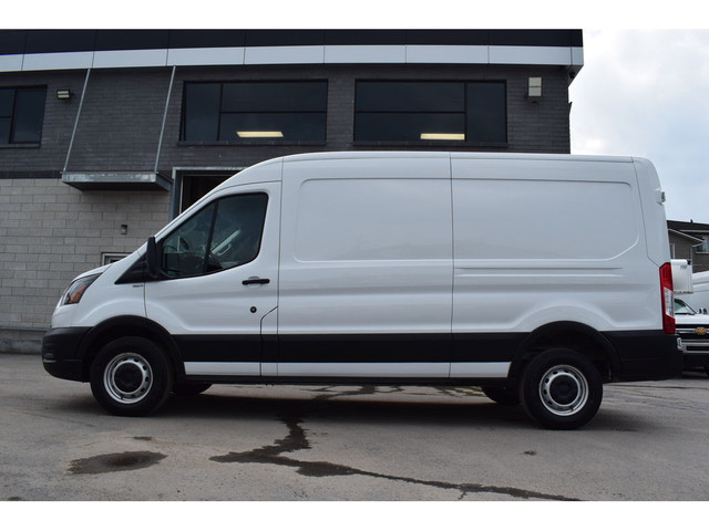 2021 Ford Transit Cargo Van T-250 148 Med Rf 9070 GVWR RWD in Cars & Trucks in Laval / North Shore - Image 4