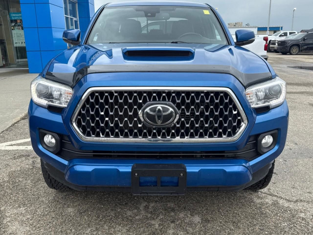 2018 Toyota Tacoma SR5 in Cars & Trucks in St. Albert - Image 3