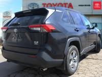 FEATURES OF THE RAV4 XLE AWD »» All-wheel drive for enhanced traction »» Automatic transmission for... (image 5)