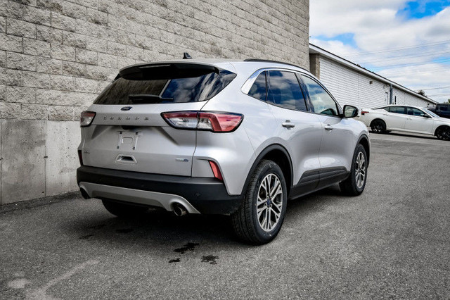2020 Ford Escape SEL 4WD • NAV • HEATED SEATS • PARK ASSIST in Cars & Trucks in Cornwall - Image 3