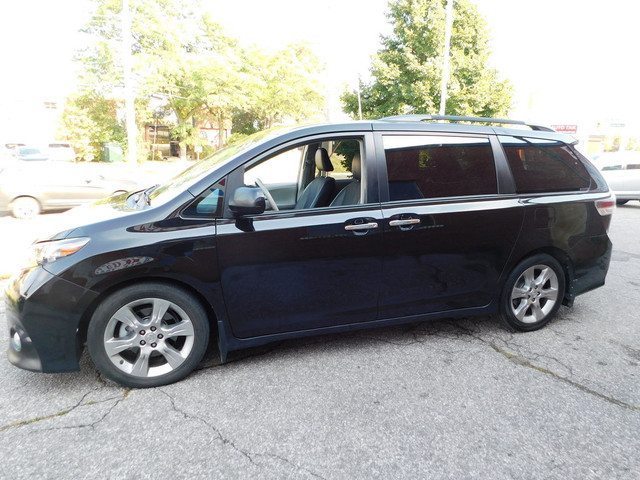  2013 Toyota Sienna SE 8-Pass leather sunroof low km backup came in Cars & Trucks in City of Toronto - Image 3