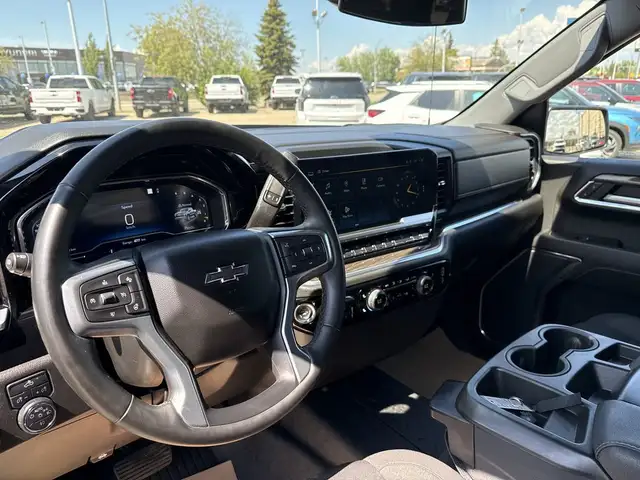 2023 Chevrolet Silverado 1500 RST Z71 OFF-ROAD | LOW KMS | 5.3L  in Cars & Trucks in Edmonton - Image 17