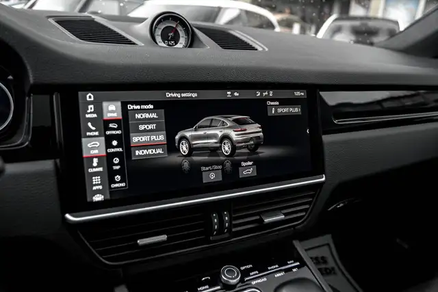 2021 Porsche Cayenne AWD COUPE PANO SPORT PKG NAVI 360 CAM dans Autos et camions dans Ville de Toronto - Image 28