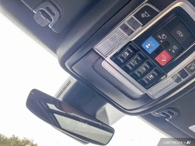 2025 Ram 1500 Sport 1 Crew 4x4 Sunroof Nav Heared & Vented dans Autos et camions dans Saint-Albert - Image 25