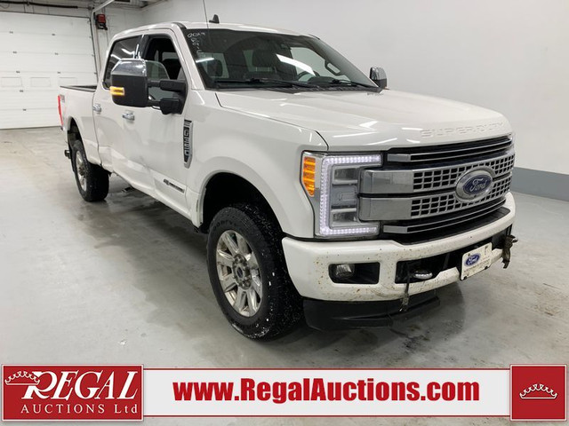 2019 FORD F350 S/D PLATINUM in Cars & Trucks in Calgary - Image 3