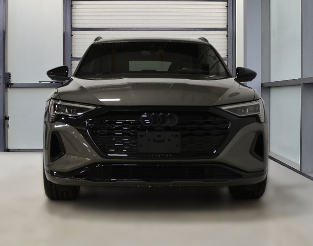 2024 Audi Q8 e-tron Tech pack / Premium / Black optics / 22 '' / in Cars & Trucks in Longueuil / South Shore - Image 4