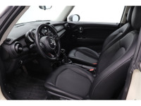 +Sièges en cuir / Leather interior +Sièges chauffants / Heated seats +Bluetooth +Toit a vision panor... (image 1)