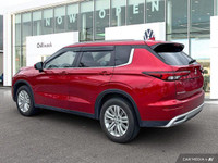 Only 22,500 Miles! This Mitsubishi Outlander boasts a Regular Unleaded I-4 2.5 L/152 engine powering... (image 2)