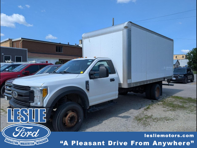 2017 Ford SUPER DUTY F-450 DRW 2WD Reg Cab 205" WB 120" CA XL in Cars & Trucks in Stratford