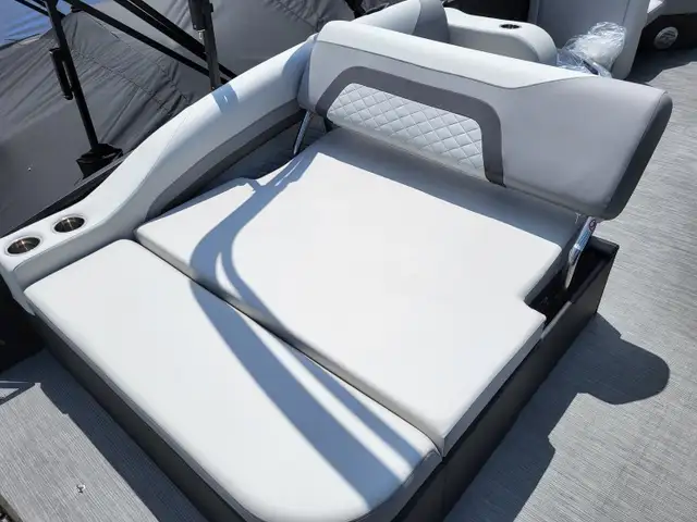 2023 Lowe Boats SS21CL in Powerboats & Motorboats in Québec City - Image 5