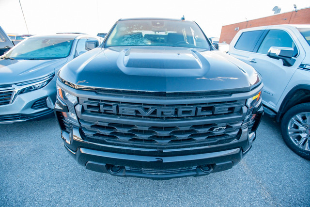 2024 Chevrolet Silverado 1500 Custom BLACK PKG in Cars & Trucks in Longueuil / South Shore - Image 3