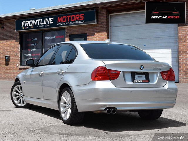 2011 BMW 3 Series 4dr Sdn 328i xDrive AWD Classic Ed in Cars & Trucks in City of Toronto - Image 4