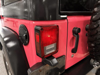 Engine: Regular Unleaded V-6 3.6 L/220 L/100Km City: 15.0 L/100Km Hwy: 11.7 Safety Equipment Side Im... (image 9)