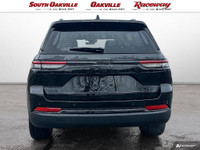 COMPANY DEMO VEHICLE!!! Diamond Black Crystal Pearlcoat Exterior, Global Blk W/Global Blk Interior,... (image 4)