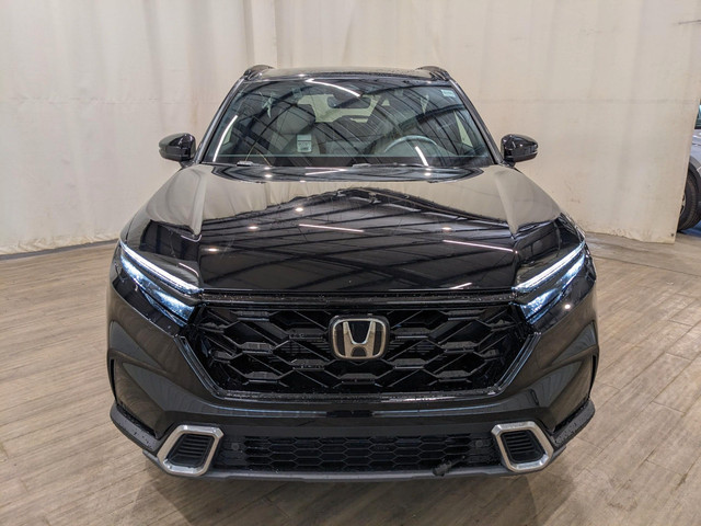 2025 Honda CR-V Hybrid Touring in Cars & Trucks in Calgary - Image 2