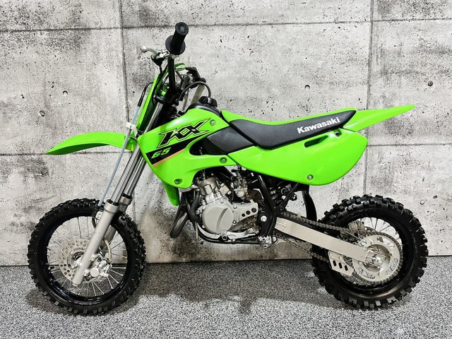 2022 Kawasaki KX65 / KX 65 | Moto pour jeune in Dirt Bikes & Motocross in Saguenay - Image 2